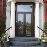 Astor بيت شباب