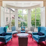 Astor يورك