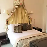 Astor Hostal York